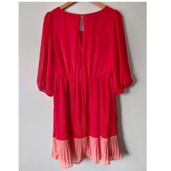 Pleated Color Block Dress - Picture 2 of 3